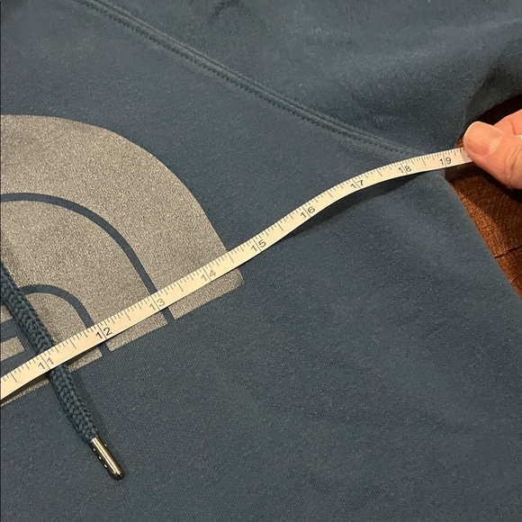 The North Face Women’s Hoodie Size S - Picture 11 of 13